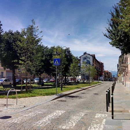 Elegante Appartamento Vicino Al Centro Turin Exterior photo