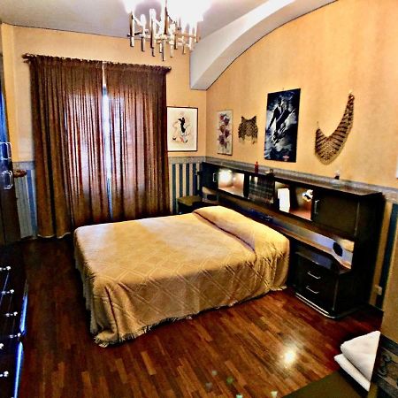 Elegante Appartamento Vicino Al Centro Turin Exterior photo